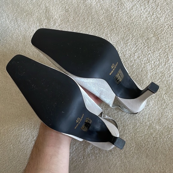 Y2K silver Satin Sling back Pumps - Picture 6 of 13